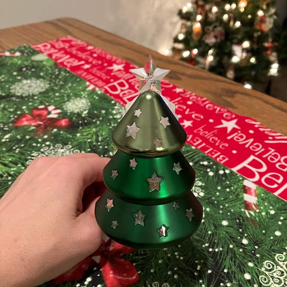 NWT Bath and Body Works light up ombré Christmas Tree wallflower